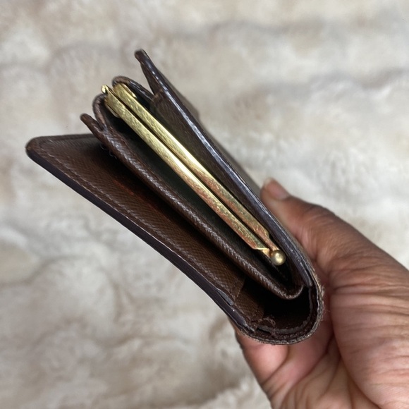 LOUIS VUITTON DAMIER KISSLOCK WALLET - Picture 12 of 12